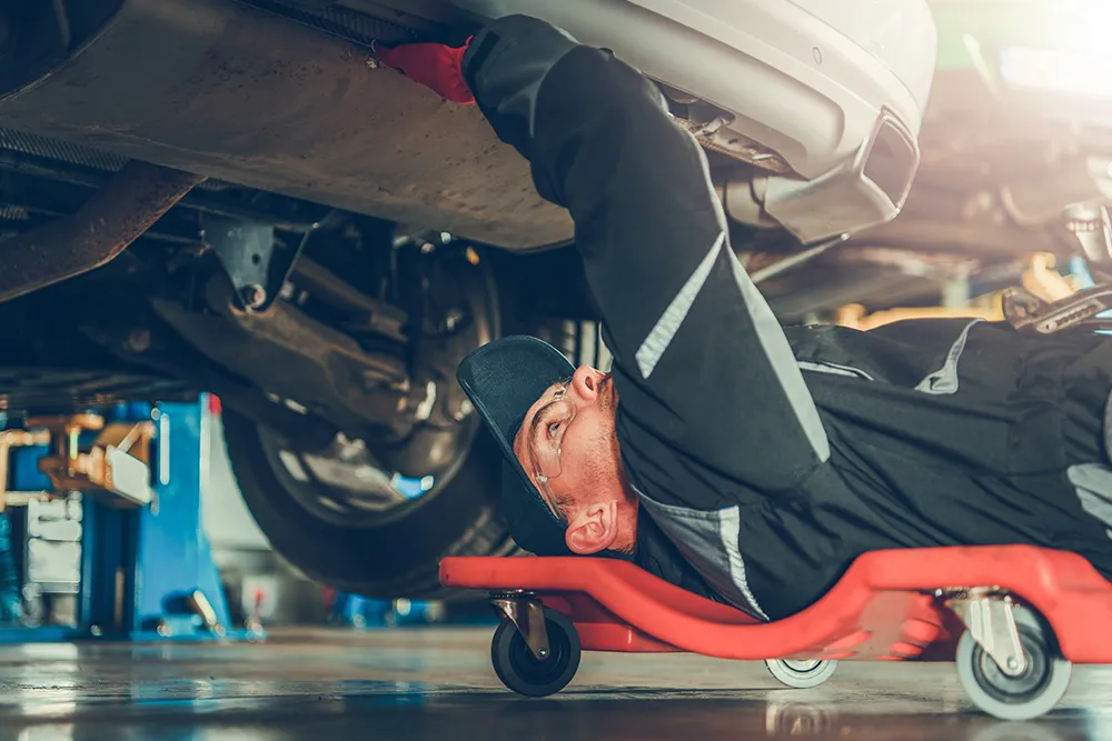 What Does Blue Smoke Coming Out of My Tailpipe Mean?